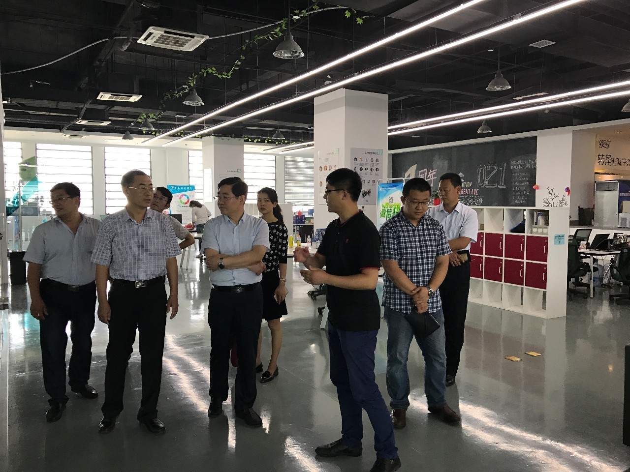 中江县科学技术和工业信息化局领导团队简介