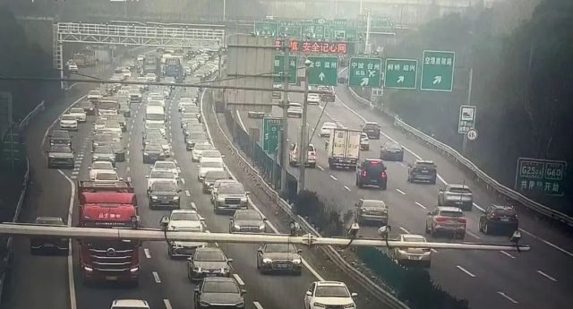 城陵矶街道交通新闻更新，最新动态与路况播报